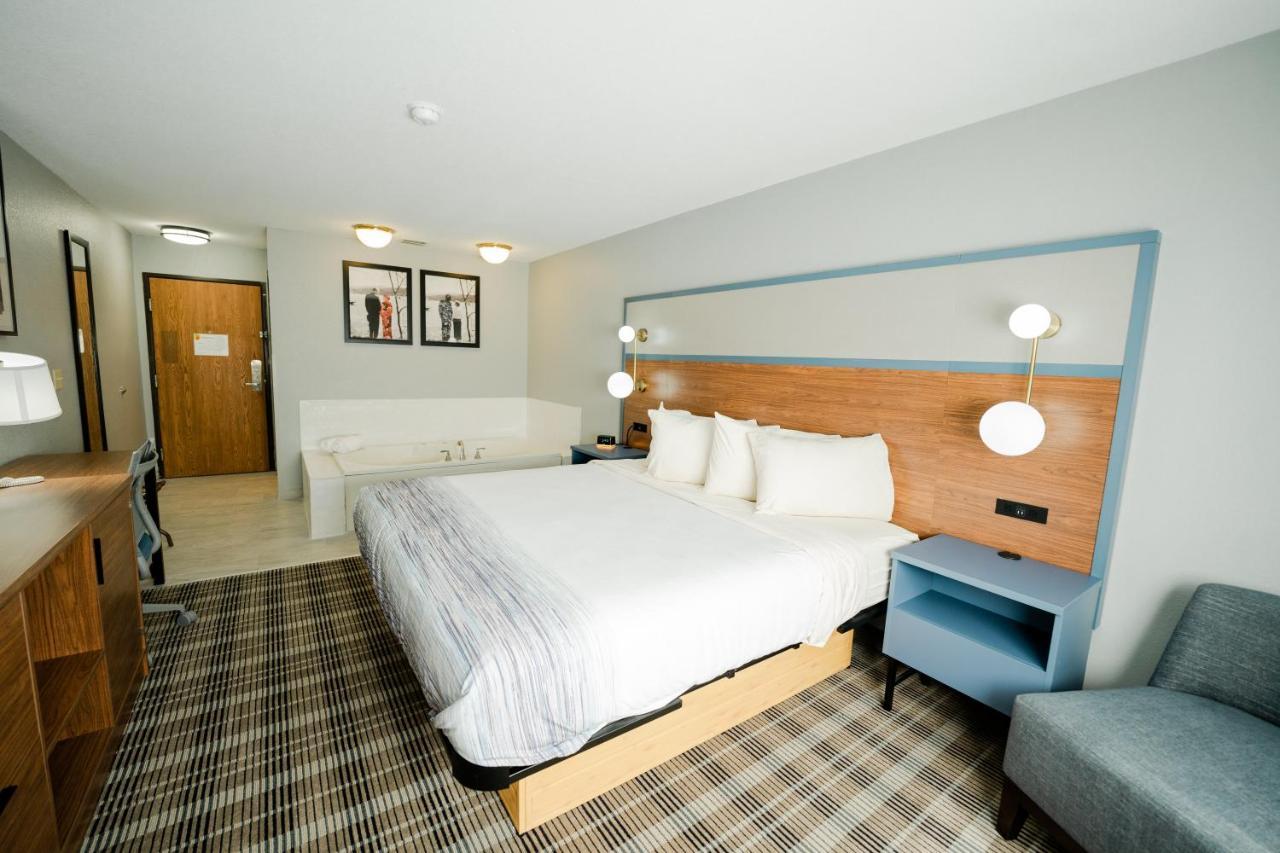 Americinn By Wyndham Tomahawk Exterior foto